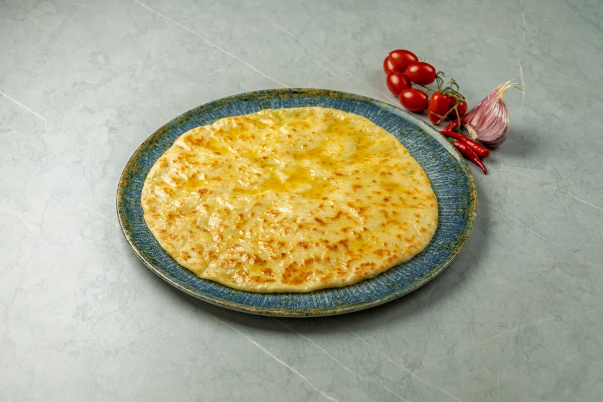 Лепешка с творогом и зеленью 